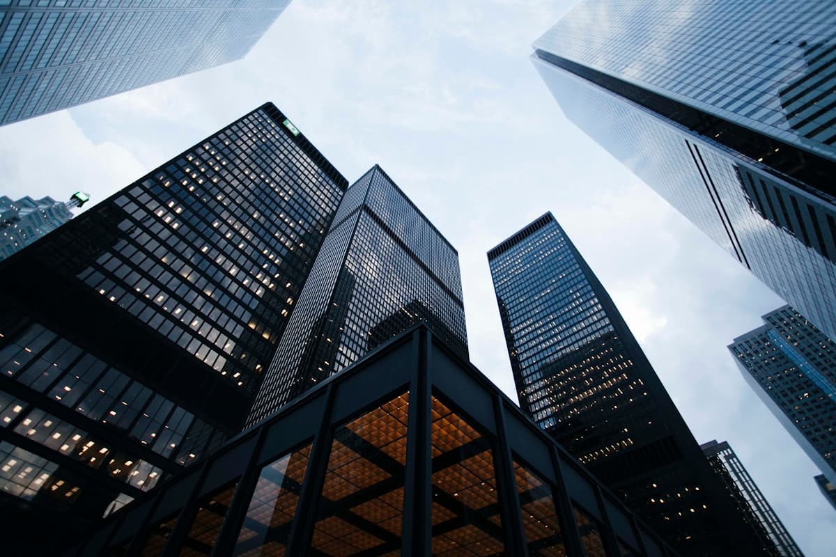 Banking & Finance